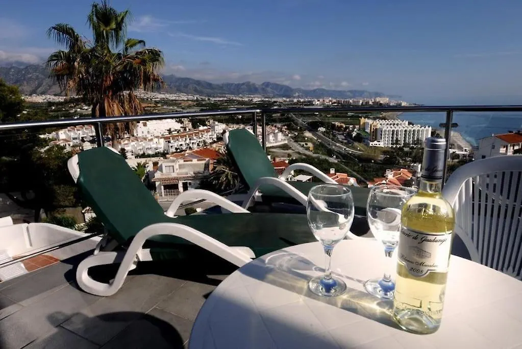 Modern Villa + Infinity Pool. Best Views In Nerja! 0*, Nerja