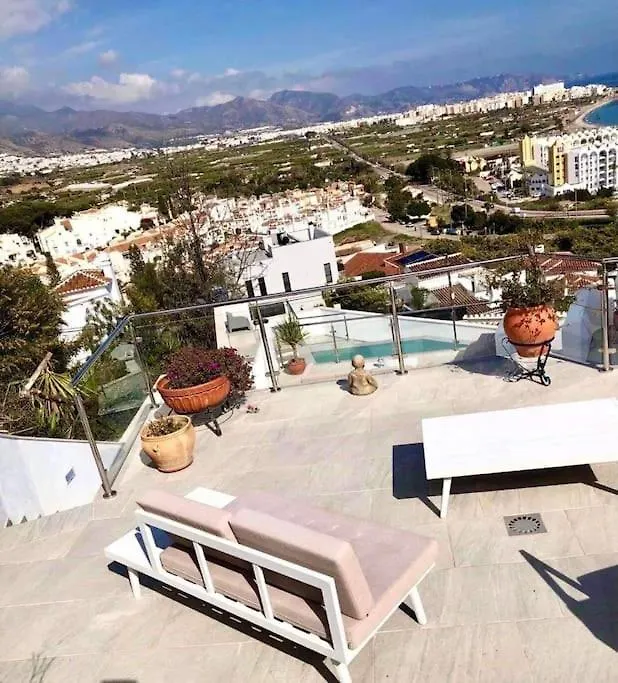 Modern Villa + Infinity Pool. Best Views In Nerja! Nerja