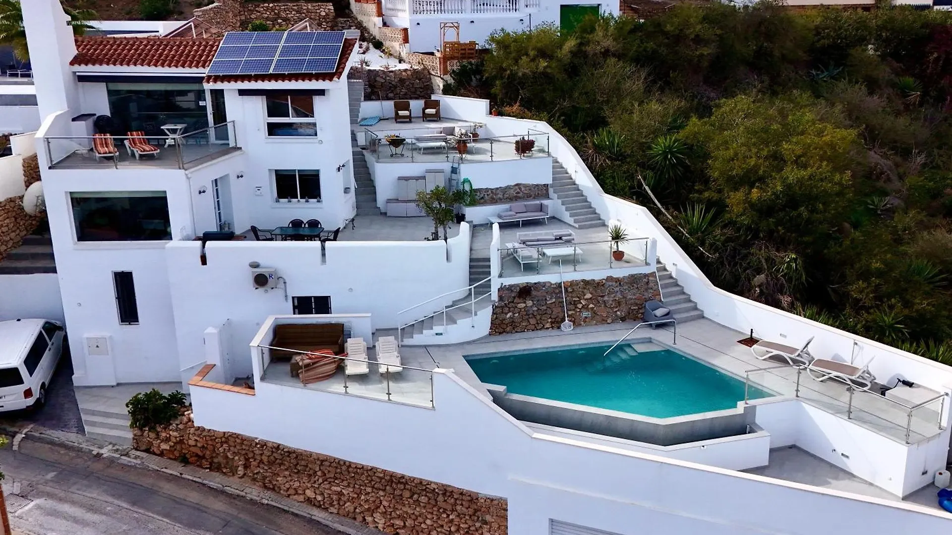 Modern Villa + Infinity Pool. Best Views In Nerja! location